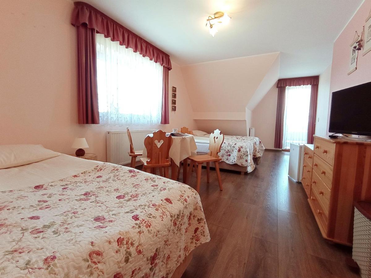 Appartamento Wynajem Pokoi Rancho Zab Esterno foto